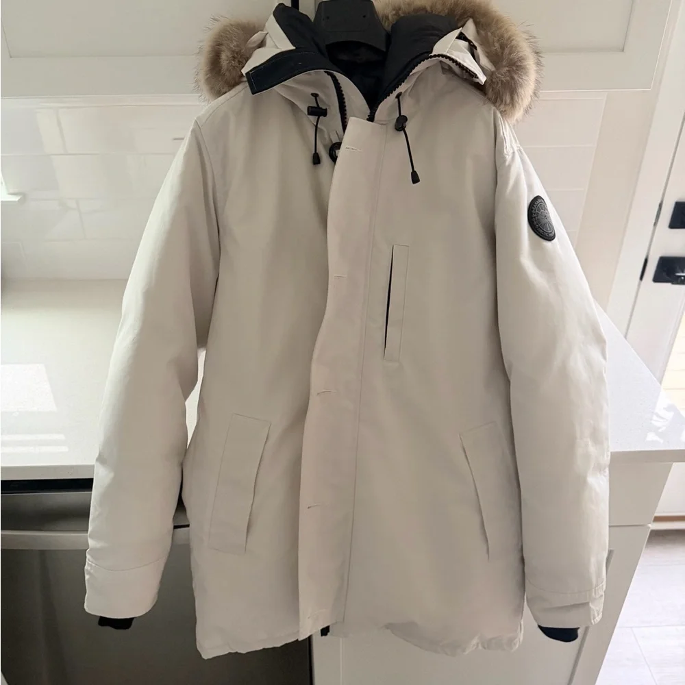 Men’s. Canada Goose - Black Label. White fur hooded parka - Picture 2 of 11